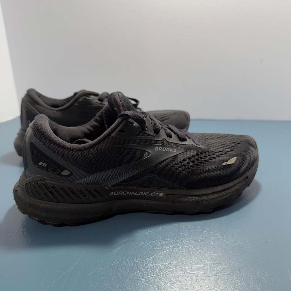 Brooks Adrenaline GTS 23 Womens Size 6 B Medium Triple Black Running Shoes